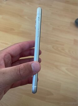 iPhone 11 - 3