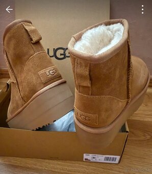 UGG Classic Mini Platform 37 - 3