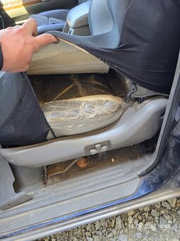 Kožené elektrické sedačky Nissan Patrol Y61 wagon - 3