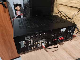 Yamaha RX-V367 - 3