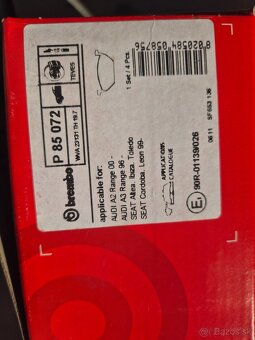 Brzdové doštičky Brembo P85072 - 3