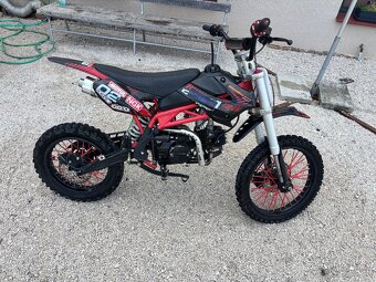 Predám Pitbike 125 4 takt manual 4 stúp Sadnúť a jazdiť - 3