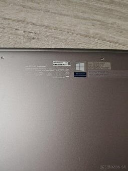 ASUS Zenbook UX310UA - 3