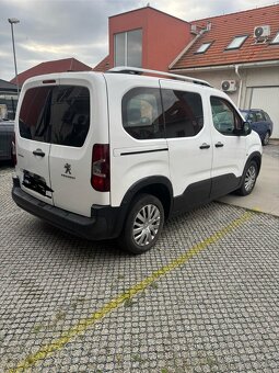Peugeot rifter - 3