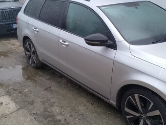 Rozpredám Passat B7 combi - 3