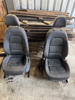 Audi a4 b8 predné sedačky - 3