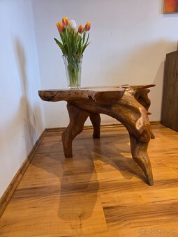 Masívny koreňový stolík - 3