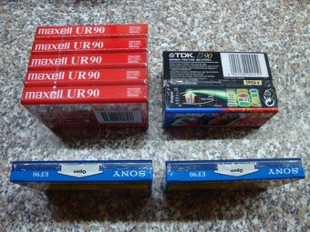 MC kazety zabalene - 3