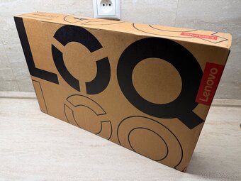 Lenovo LOQ Essential 15IRX11 Luna Grey (Nový) - 3