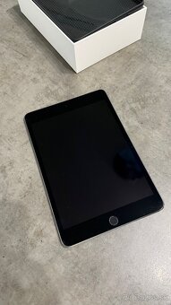 Apple iPad mini 5 (64 GB) Wi-Fi + Cellular – Space Gray - 3