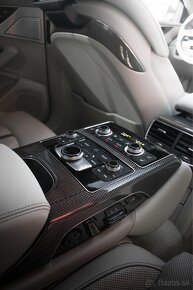 Audi S8 Quattro 4.0T V8 520k - 3