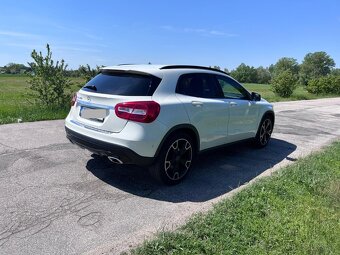 Mercedes GLA 200 - 3