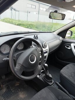 Dacia Sandero 1.6 MPI - 3