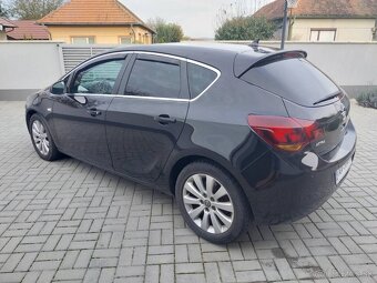 Opel Astra J 1.7 CDTI - 3