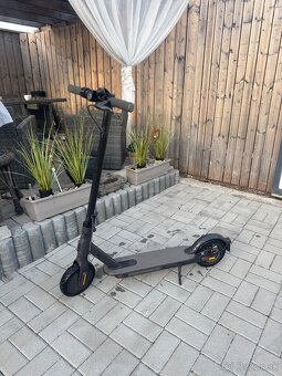 Elektrica kolobezka xiaomi cierna - 3