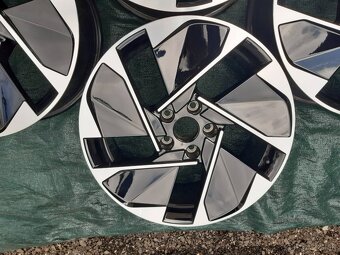 Nové Alu disky Volkswagen ID3 East Derry R18 - 3