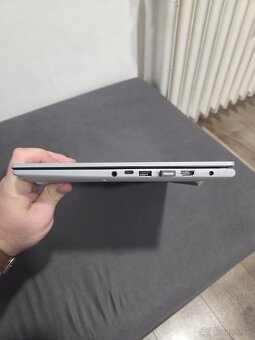 Predám notebook Asus Vivobook 15 OLED (M1505YA-OLED390W) - 3