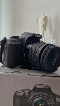 Canon EOS 2000D + 18-55 mm EF-S - 3