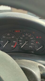Peugeot 206/ 1,4/ 50kW ---- rezervovane do 14.7. - 3