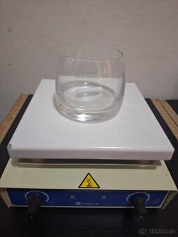 Magnetické miešadlo s ohrevom - 3