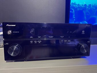 2x Yamaha NS-777 1x Pioneer VSX-LX60 - 3