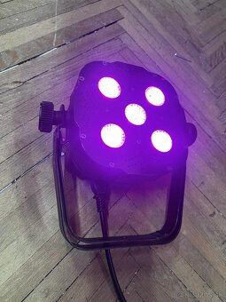 Stairville Led Par  5x8W RGBW - 3
