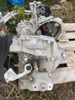 Predám motor 2,0tsi 200ps - 3