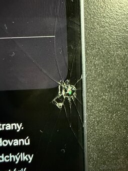 Samsung Galaxy S25  – Poškodený displej - 3