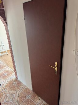 Darujem dvere aj kovove srobovacie zarubne - 3