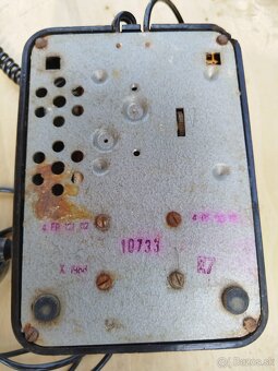 MB bakelitový telefón s kľukou - 3