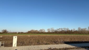 Senec Lužianky 1070m2 šírka 22m dĺžka 49m - 3