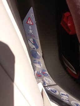 Autosedačka Chicco Isofix - 3