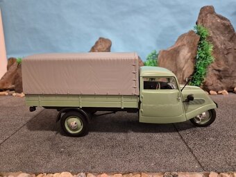 Prodám model 1:18 Tempo Hanseat 1950 -1952 - 3