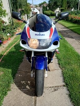Suzuki GSXR 750, r. 1996 - 3