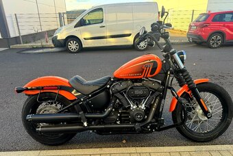 Harley Davidson Softail Street Bob - 3