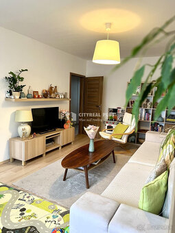 Ponúkame Vám na predaj veľký 3 izbový byt v meste Nové Zámky - 3