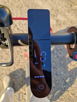 Elektrická kolobežka Xiaomi Mi Scooter Pro 2 - 3