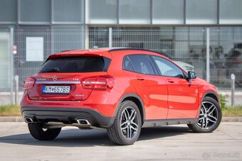 Mercedes-Benz GLA 220 d 4MATIC A/T - 3