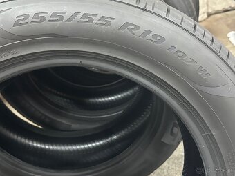 Pirelli p Zero 255/55R19 - 3