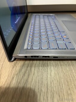 Asus ZenBook 14 (Ryzen 5 + Vega 8) - 3