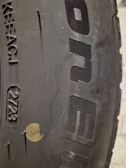 Celoročné pneu 215/60/r16 - 3