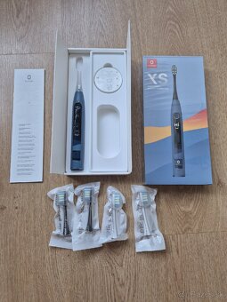 OCLEAN XS SONICKA ZUBNÁ KEFKA + 5 HLAVIC - 3