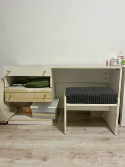 Predám skriňu a policu Ikea - 3