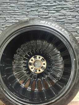 Mercedes R19 Original - 3