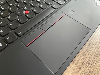 Lenovo TPad X1 Carbon 7th - luxusný LCD 3840x2160, 16GB RAM - 3