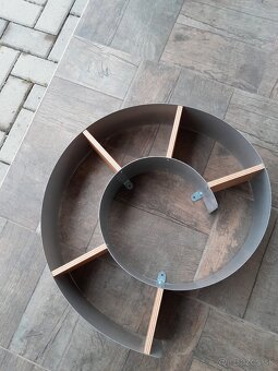 Polička, knižnica - 3