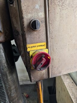 Stĺpová vŕtačka VS 32 B (PKD Dačice) + príslušenstvo - 3