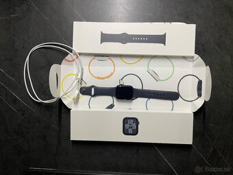 Apple Watch SE 2 44mm - 3