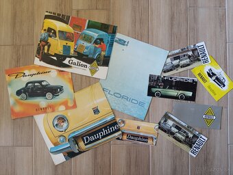 Prospekty Renault 50. až 90. léta. - 3
