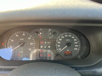 Renault Scenic 1,9 dci 75kw - 3